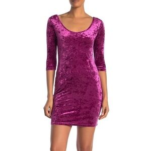 NWT - Chance Velvet Bodycon Dress